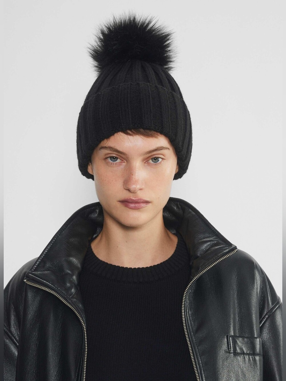 aritzia x Sunday Best cuffed beanie